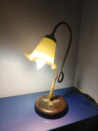 Lámpara de mesa clásica