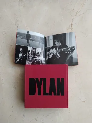 'Caja Roja' 3 CDs Bob Dylan+DVD Knocking Heavens D