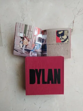 'Caja Roja' 3 CDs Bob Dylan+DVD Knocking Heavens D