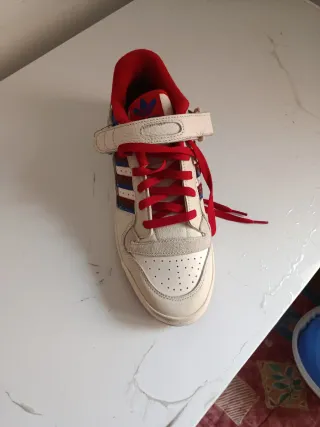 Zapatillas Adidas Deportivas Beige/Rojo