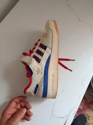 Zapatillas Adidas Deportivas Beige/Rojo
