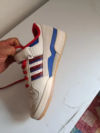 Zapatillas Adidas Deportivas Beige/Rojo