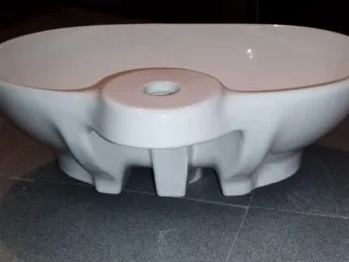Lavabo sobre encimera con rebosadero