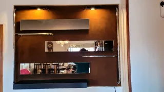 Barra de bar con taburetes vintage