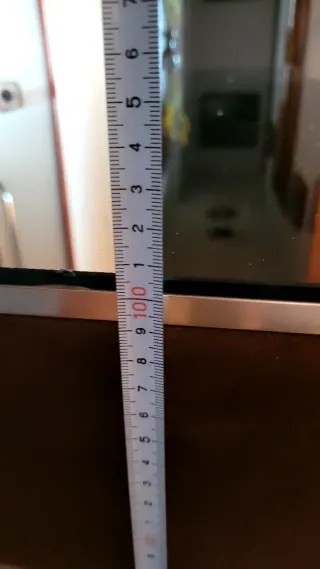 Barra de bar con taburetes vintage