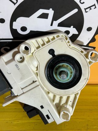 Motor Elevalunas Audi Q7 4L0 959 802 B