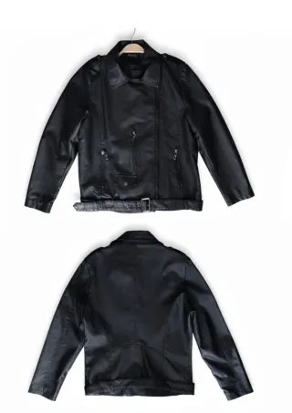 Cazadora efecto piel negra