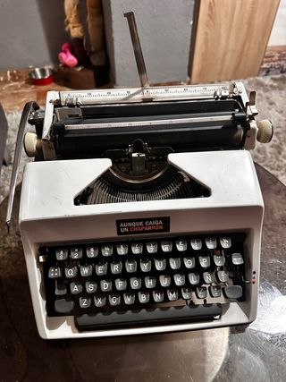 Máquina de escribir Olympia Vintage Alemana
