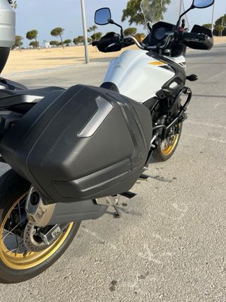 Suzuki V-Strom 650 XT 2023 A2