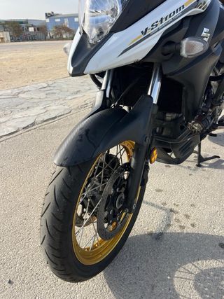 Suzuki V-Strom 650 XT 2023 A2