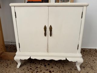 Cabezal restaurado beige con mesita a conjunto