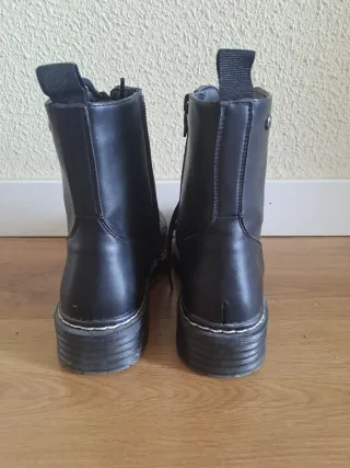 Botas negras