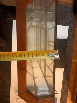 Vitrina expositora cristal, latón y madera