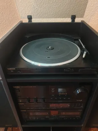 Cadena Musical Technics Negra