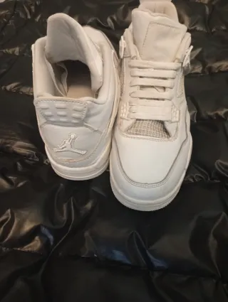 Jordan 4 Blancas