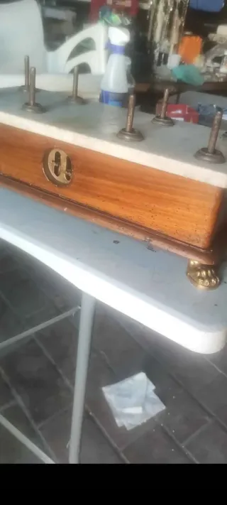 Balanza antigua madera y latón