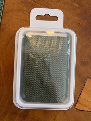 Cartera Magsafe verde iPhone (sin logo)