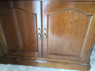 Librería de madera maciza