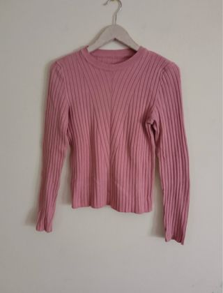 Jersey rosa punto fino cuello alto