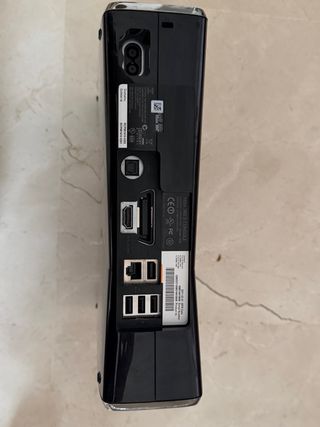 Xbox 360 Negra + 5 Juegos