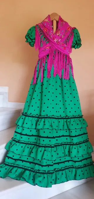 Traje Flamenca Verde Lunares Negro