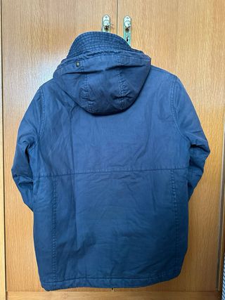 Abrigo Billabong azul estilo trenca