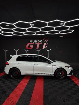 Volkswagen Golf 8 GTI Clubsport 45 aniversario