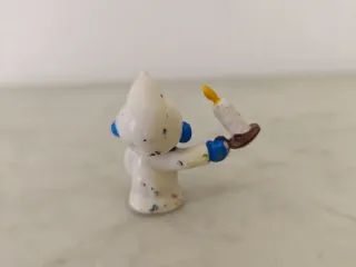 Pitufo con vela