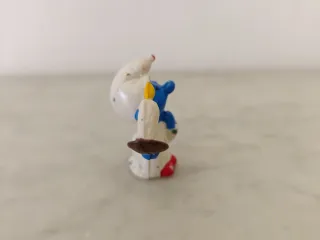 Pitufo con vela