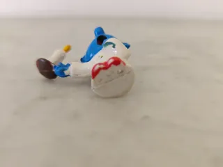 Pitufo con vela