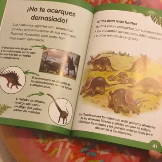 Libro - Aprende a leer: Dinosaurios