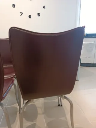 Mesa cristal y 6 sillas comedor