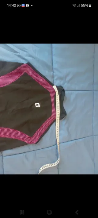 Top fitness nero e fucsia