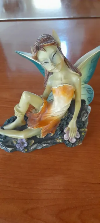 Figuras de Hada Sentadas.