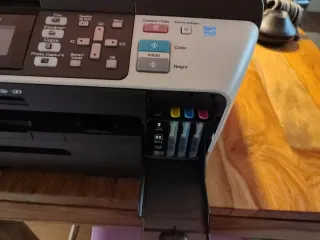 Impresora Multifunción Brother MFC-6490CW A3