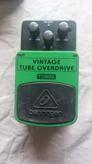 Behringer TO800 Vintage Tube Overdrive Pedal