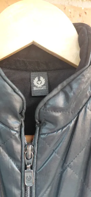 Cazadora Belstaff exclusiva entallada