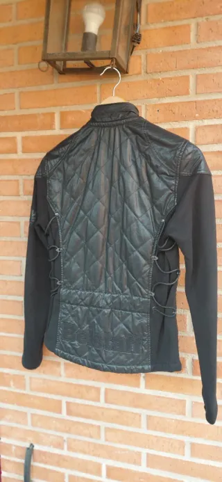 Cazadora Belstaff exclusiva entallada