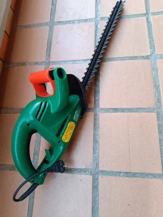 Corta setos eléctrico por  cable