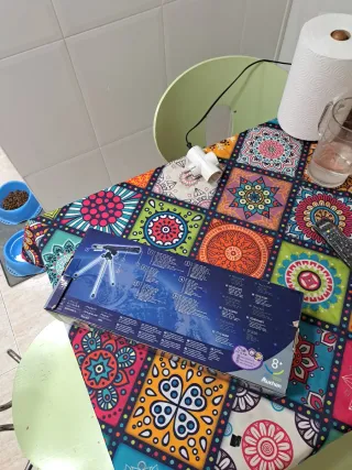 Telescopio ROK con trípode