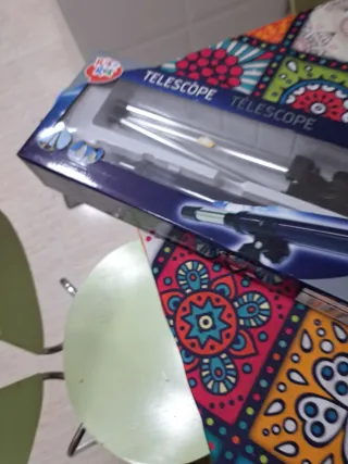 Telescopio ROK con trípode