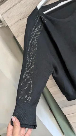 Jersey negro mujer con pedrería