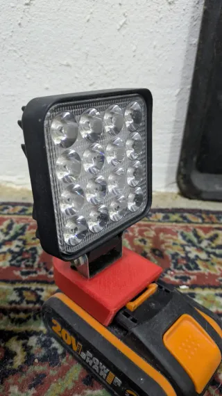 Foco LED Worx Taller 20V