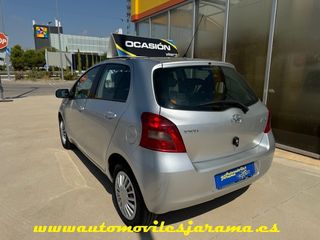TOYOTA Yaris 1.3 VVTi Luna