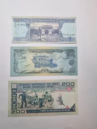 LOTE 3 BILLETES ÁRABES