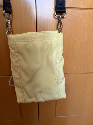 Bolsito Parfois Amarillo