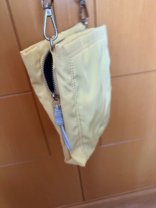 Bolsito Parfois Amarillo