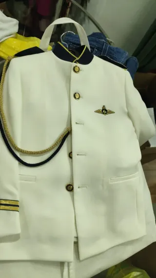 Traje comunión niño talla 8 beige pantalón forrado