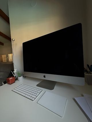 IMAC 27” 5K 2020 1TB i9 Radeon Pro 5700XT 16GB