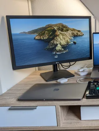 Monitor LG 22 Full HD